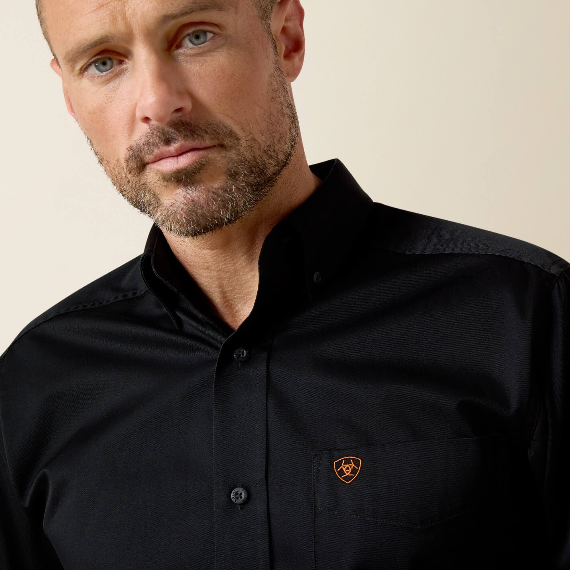 Solid Twill Fitted Shirt-Ariat