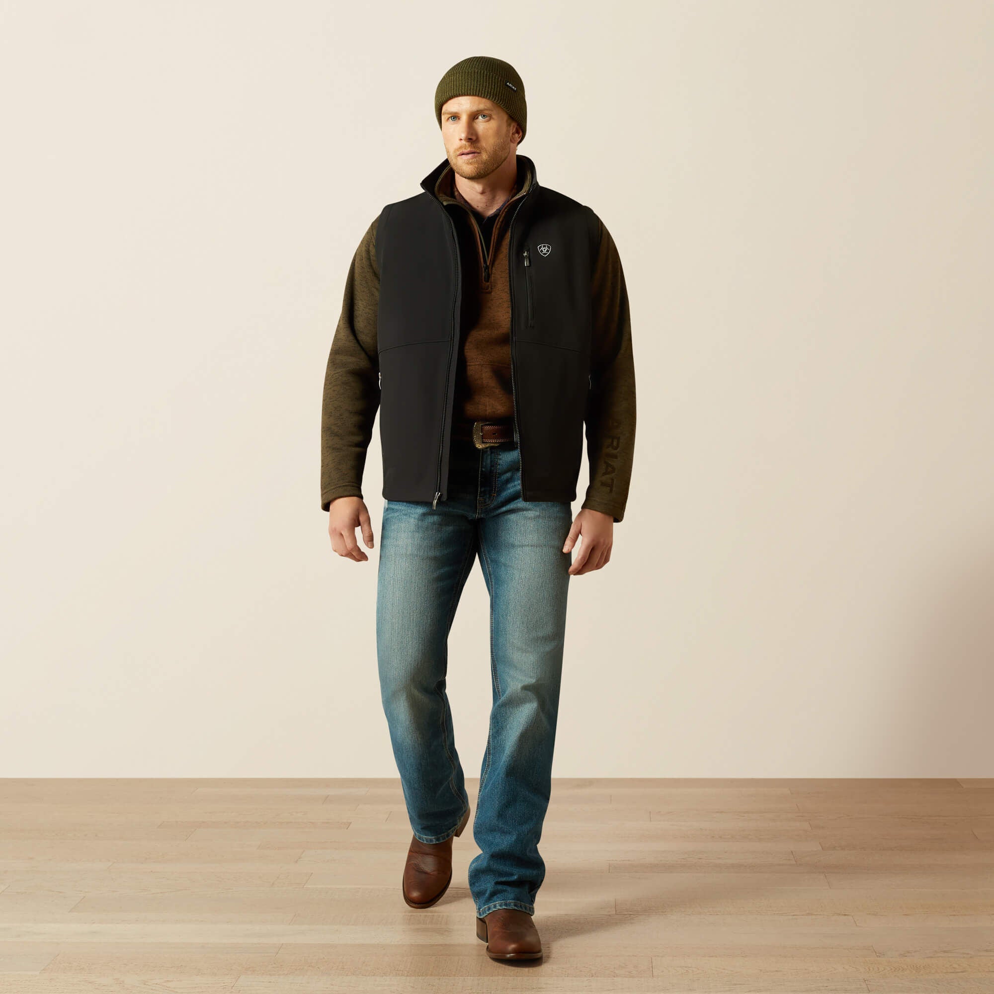 Logo Softshell Vest-Ariat