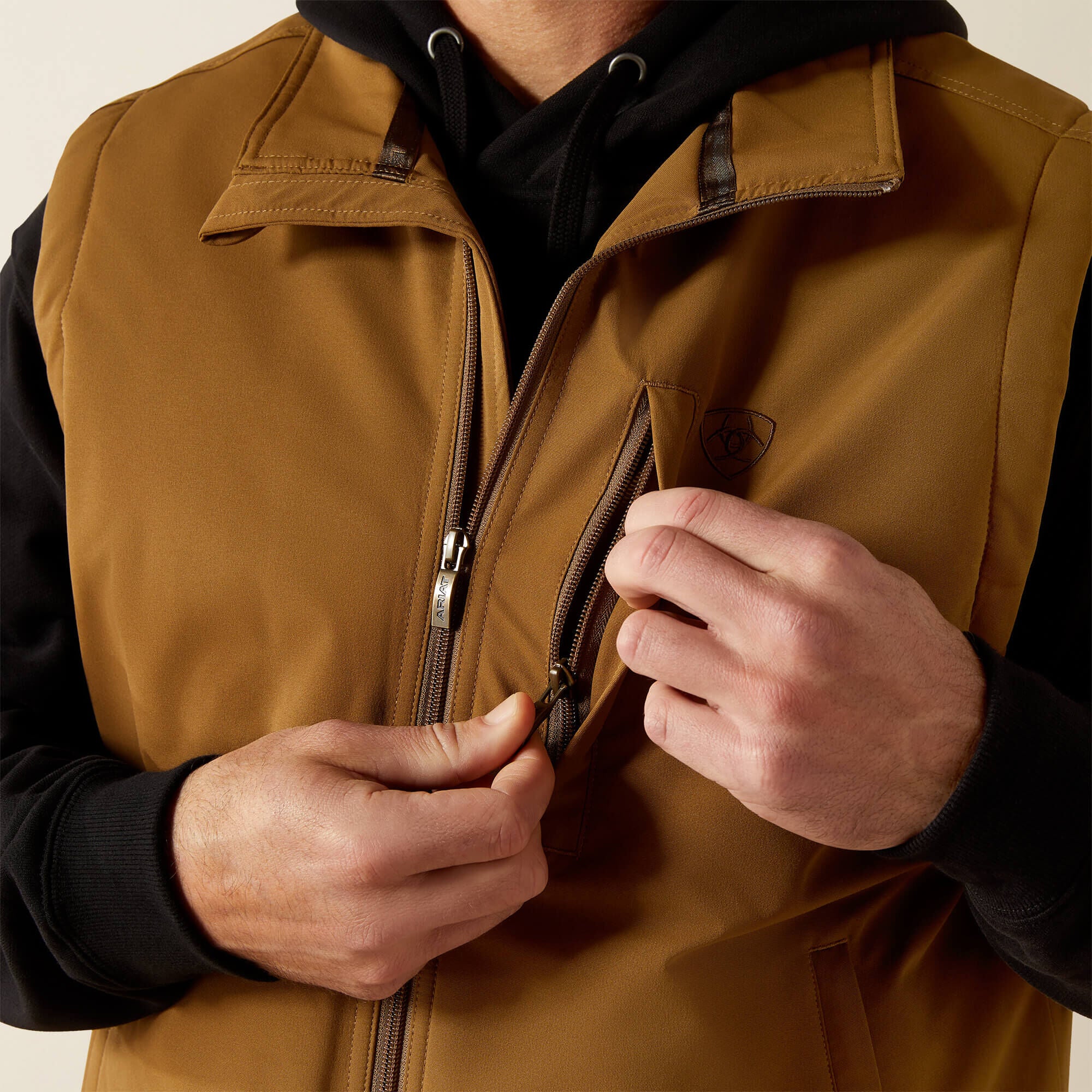 Field Insulated Vest-Ariat