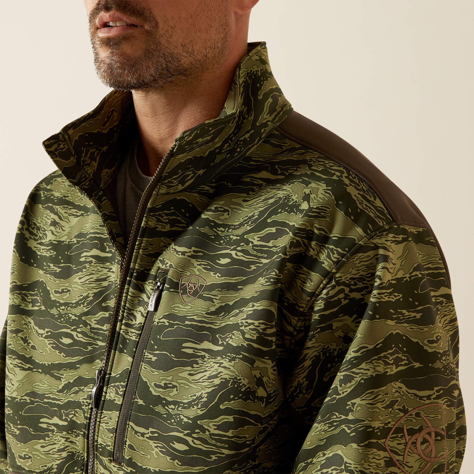 Logo Softshell Jacket-Ariat