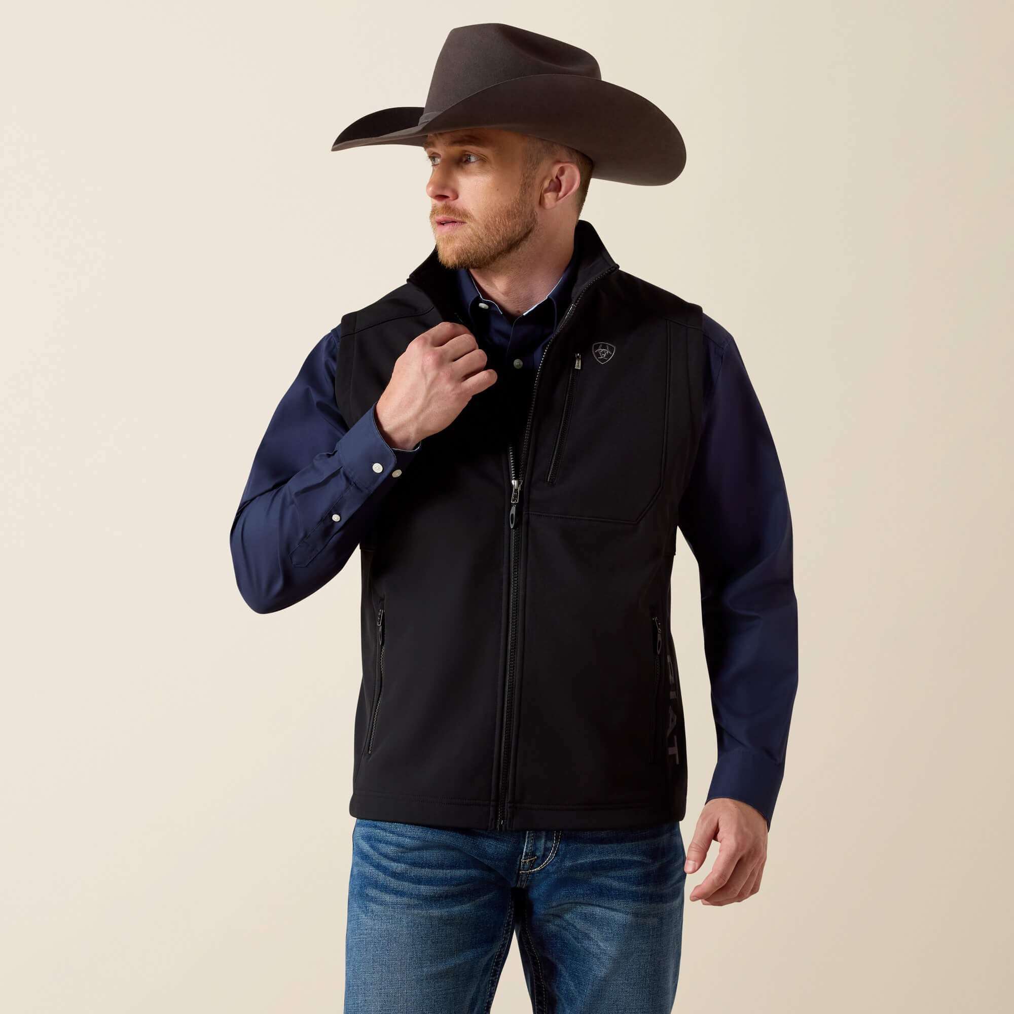 Logo 2.0 Patriot Softshell Vest-Ariat