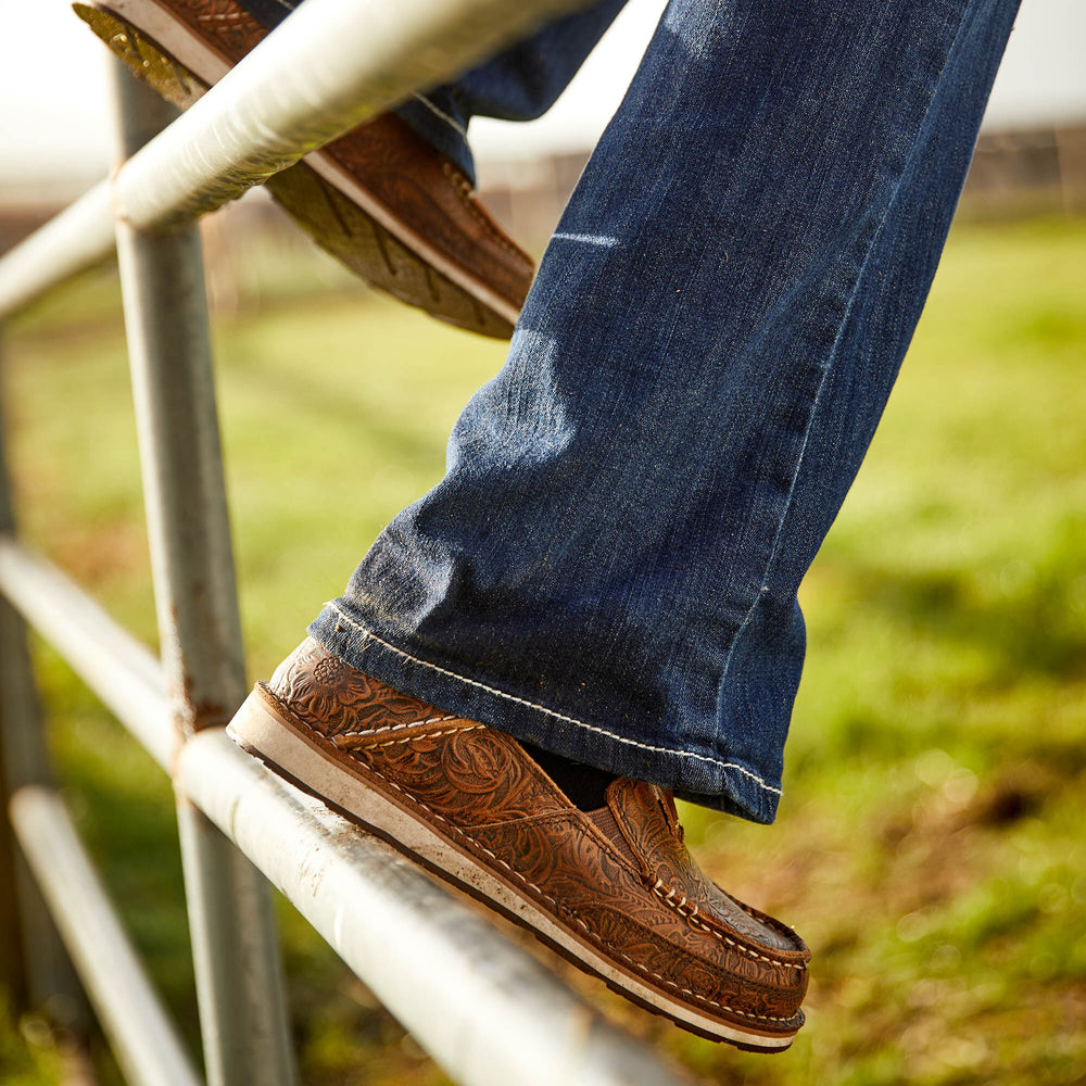 Cruiser-Ariat