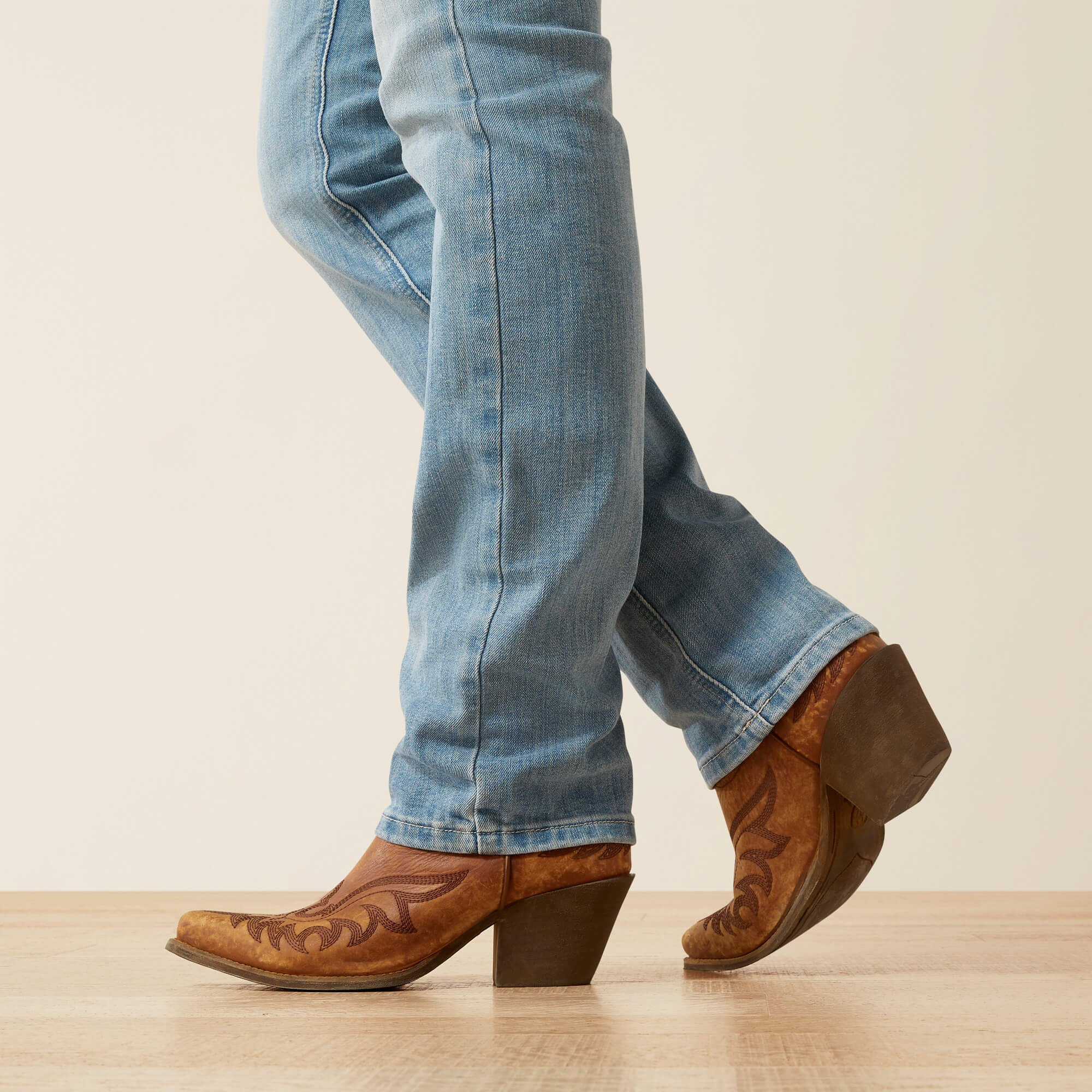 Mid Rise Alessia Straight Leg Jean-Ariat