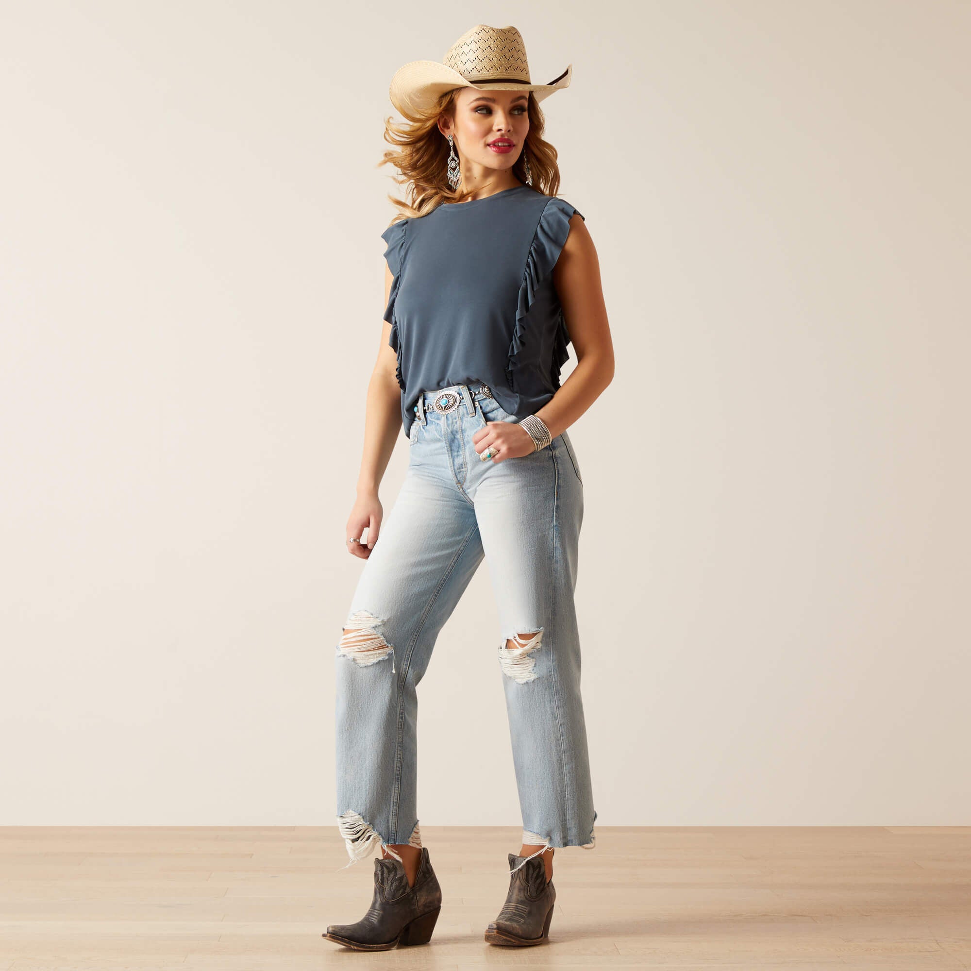 Ultra High Rise Tomboy Straight Jean-Ariat