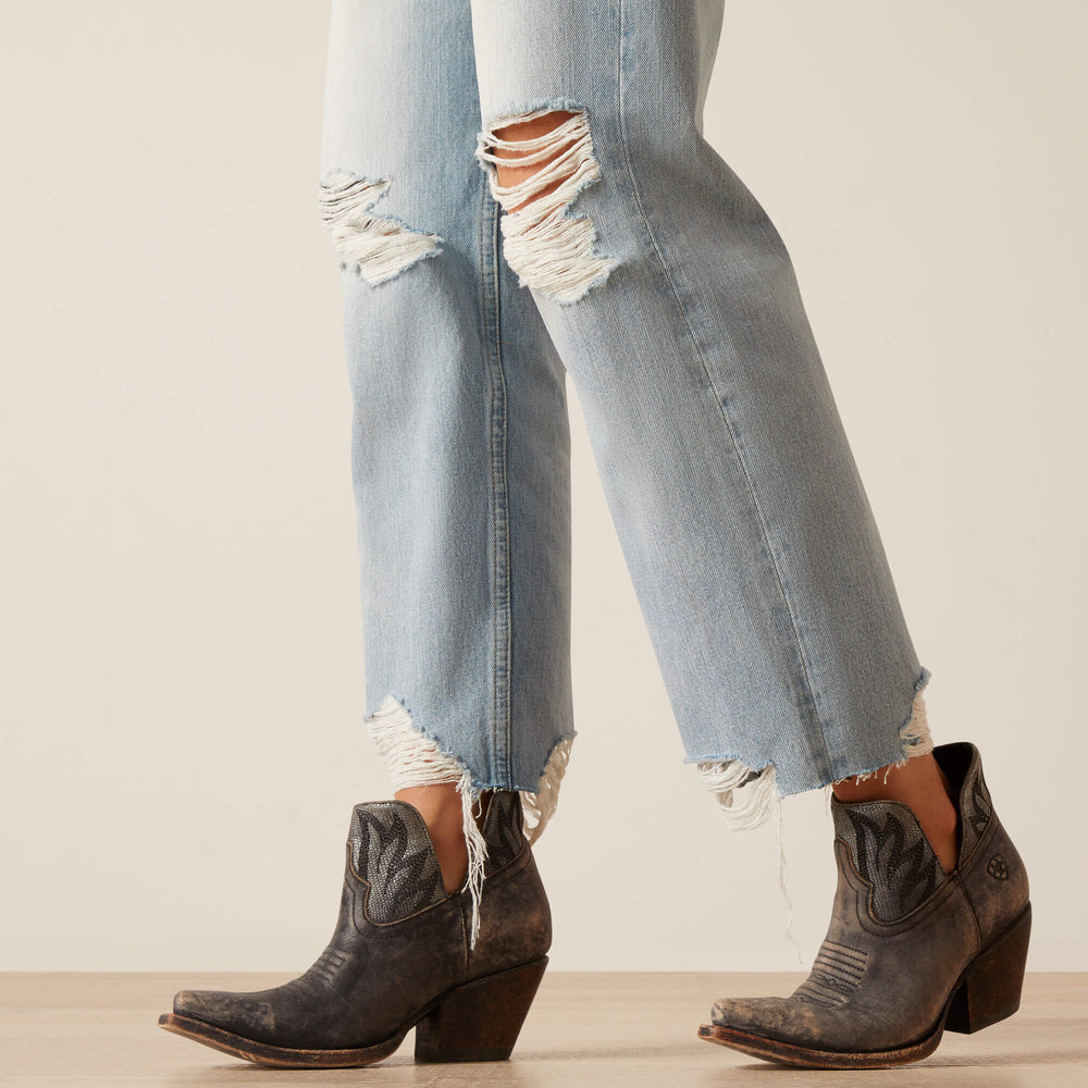 Ultra High Rise Tomboy Straight Jean-Ariat