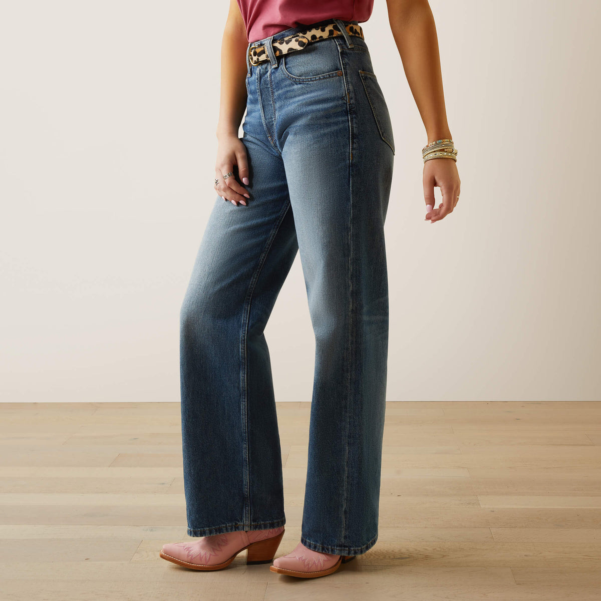 Ultra High Rise Tomboy Wide Jean-Ariat