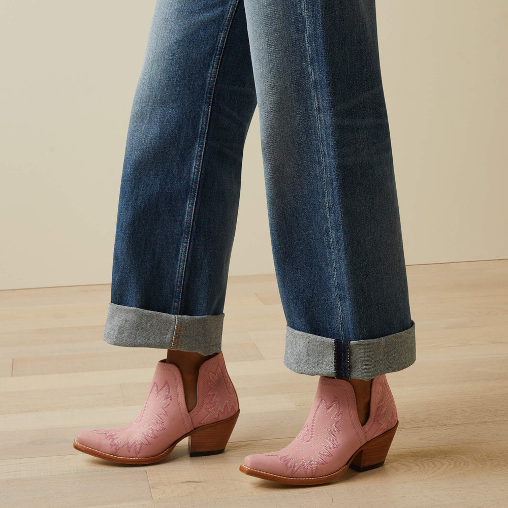 Ultra High Rise Tomboy Wide Jean-Ariat