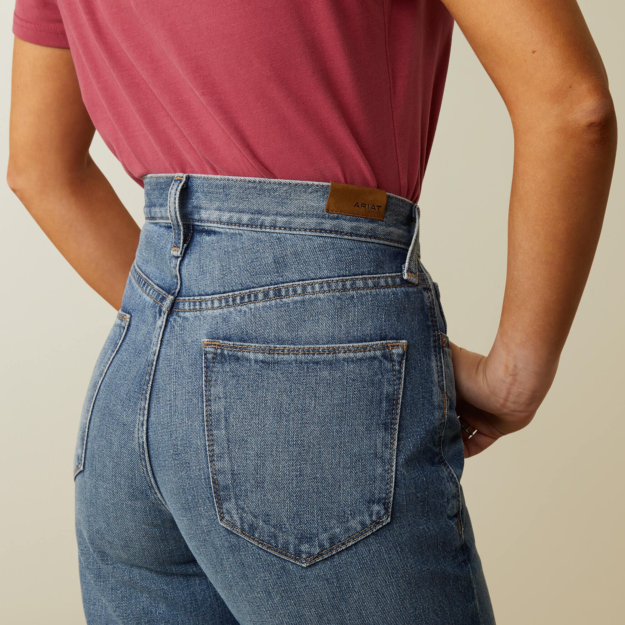 Ultra High Rise Tomboy Wide Jean-Ariat