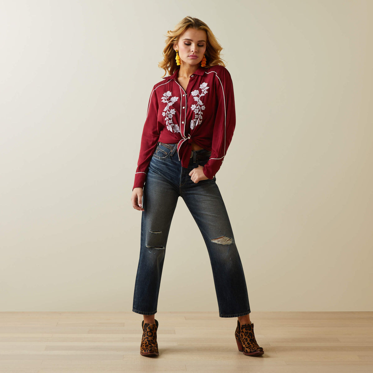 Ultra High Rise Tomboy Straight Jean-Ariat