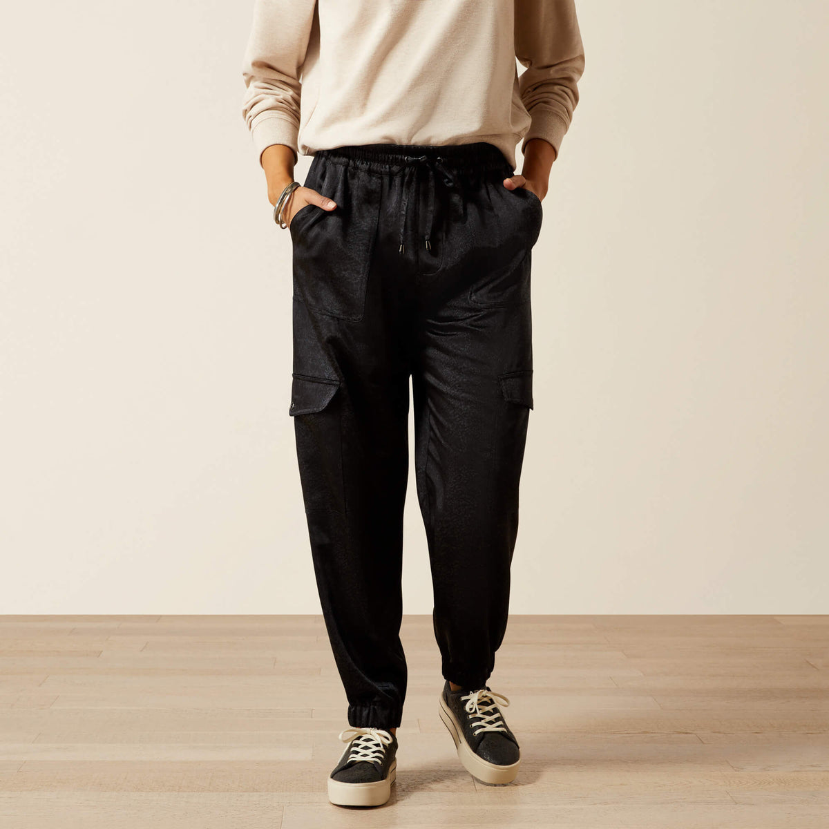Silky Cargo-Ariat