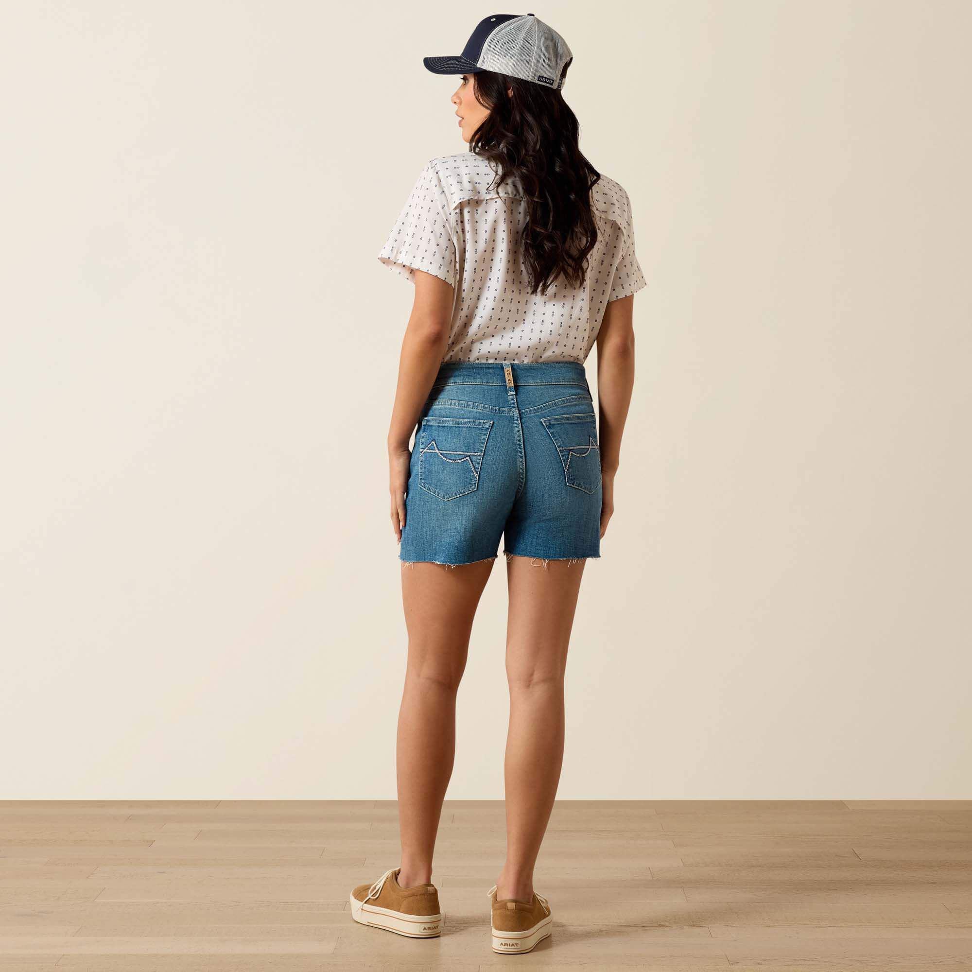 Perfect Rise Maren 5" Short-Ariat