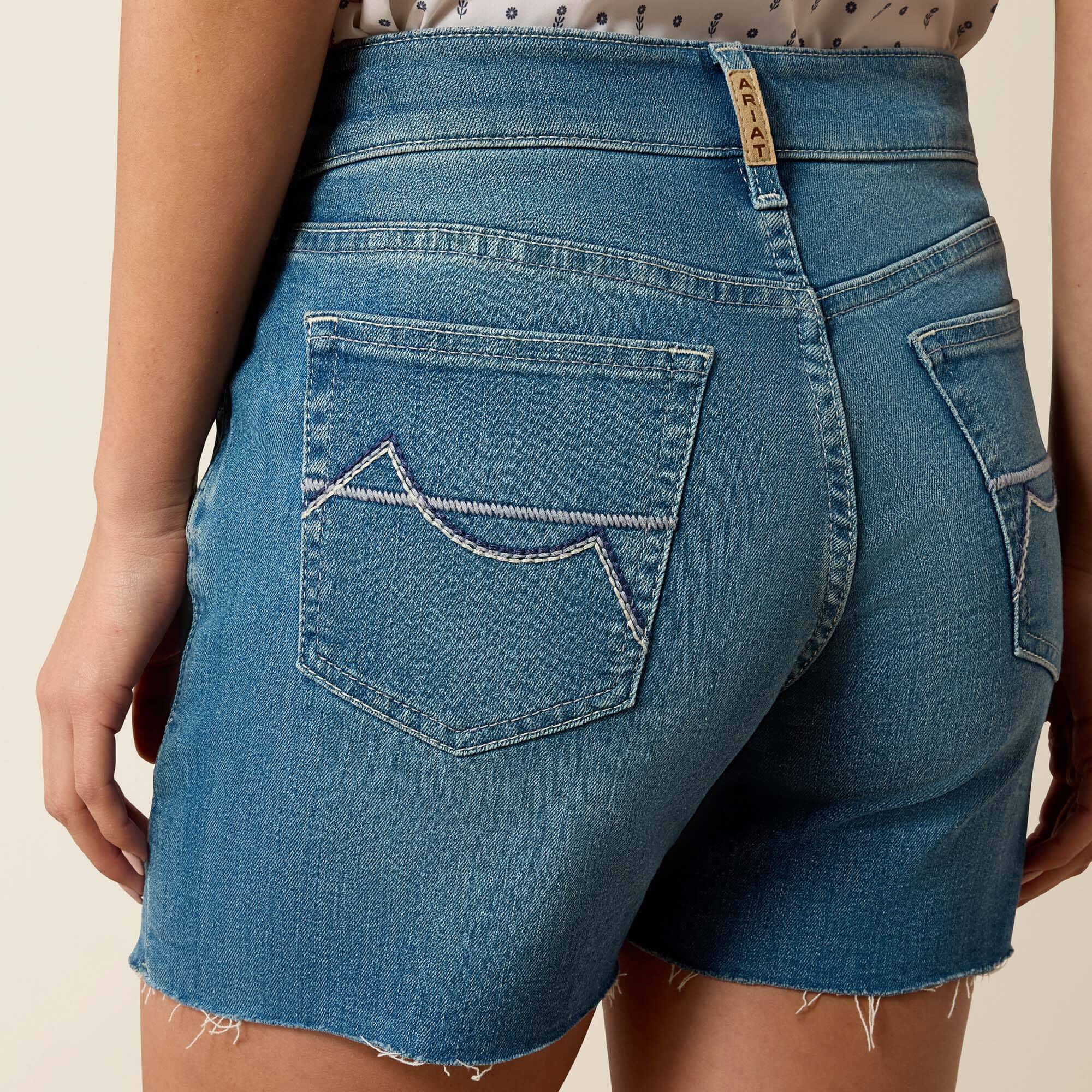 Perfect Rise Maren 5" Short-Ariat