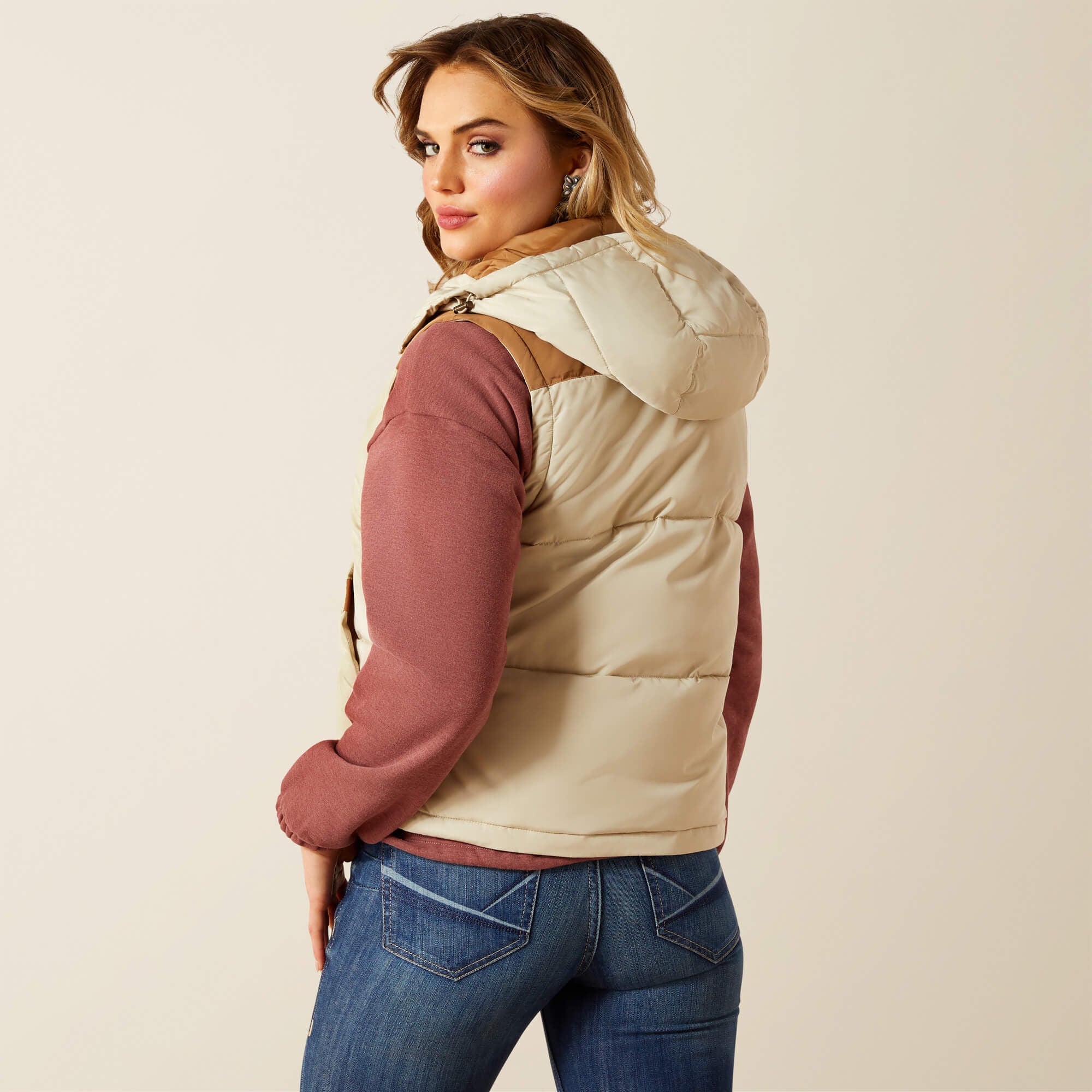 Frontier Puffer Vest-Ariat