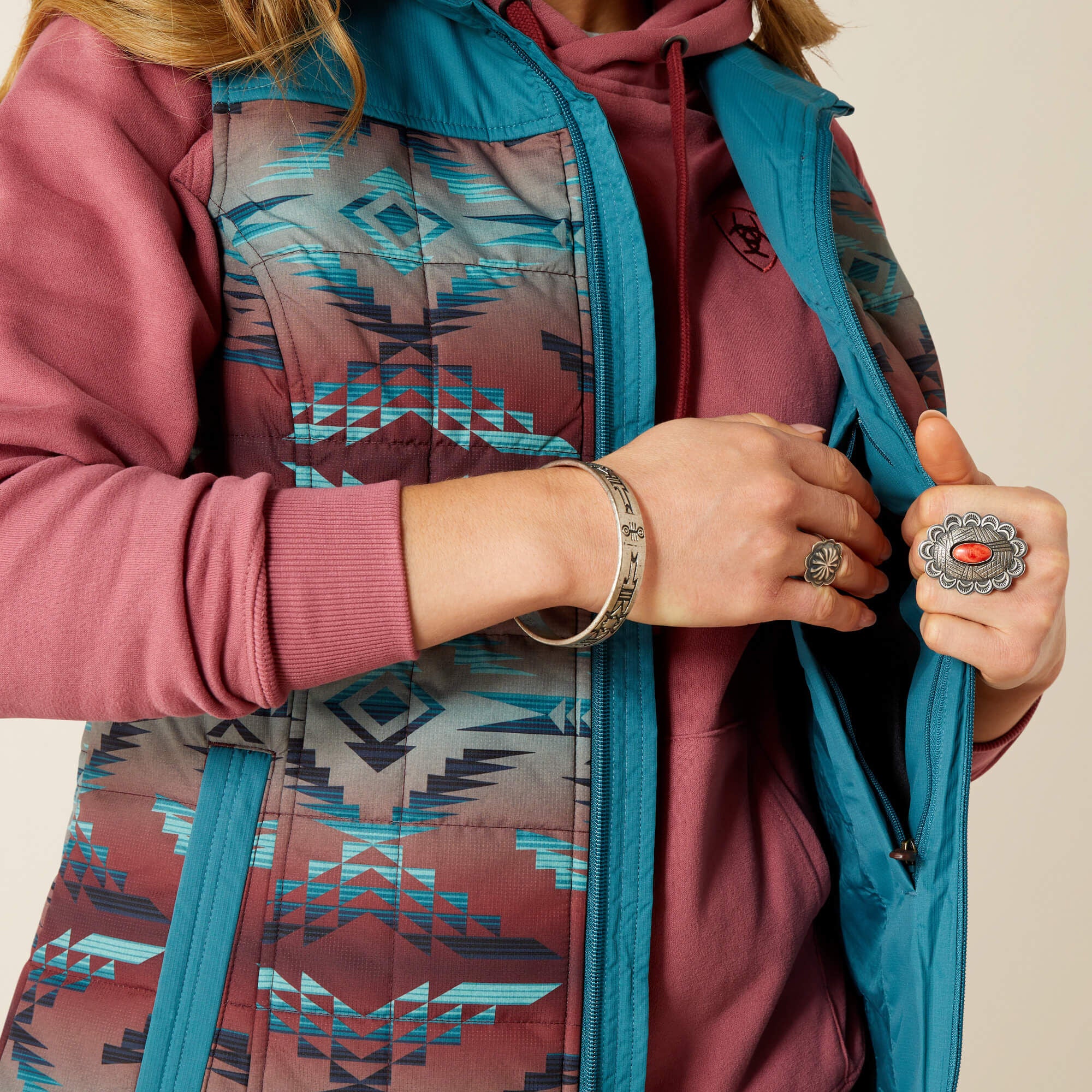 Crius Insulated Vest-Ariat
