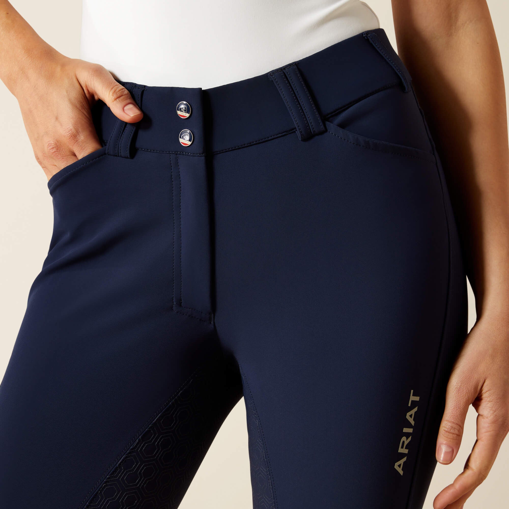 Tri Factor Grip Full Seat Breech-Ariat