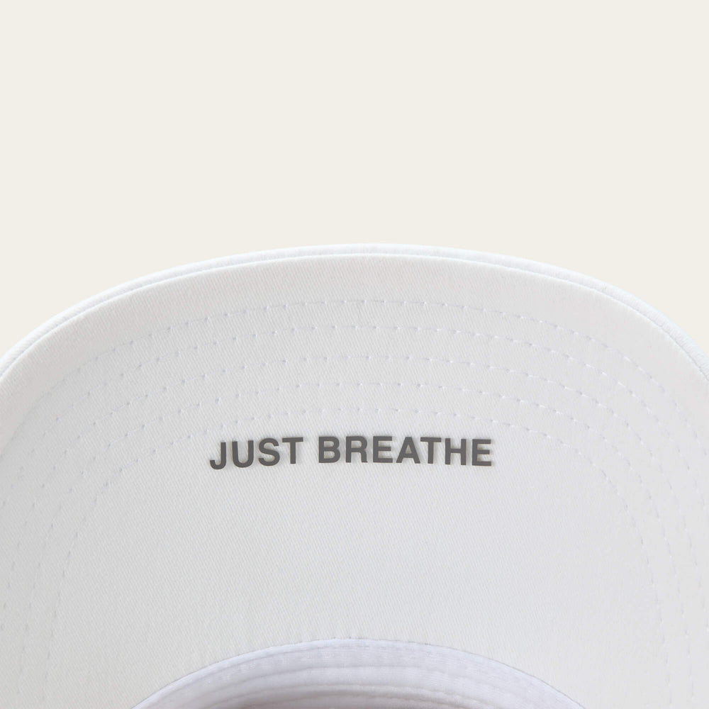 Breathe Cap-Ariat