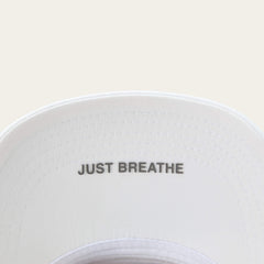 Breathe Cap-Ariat
