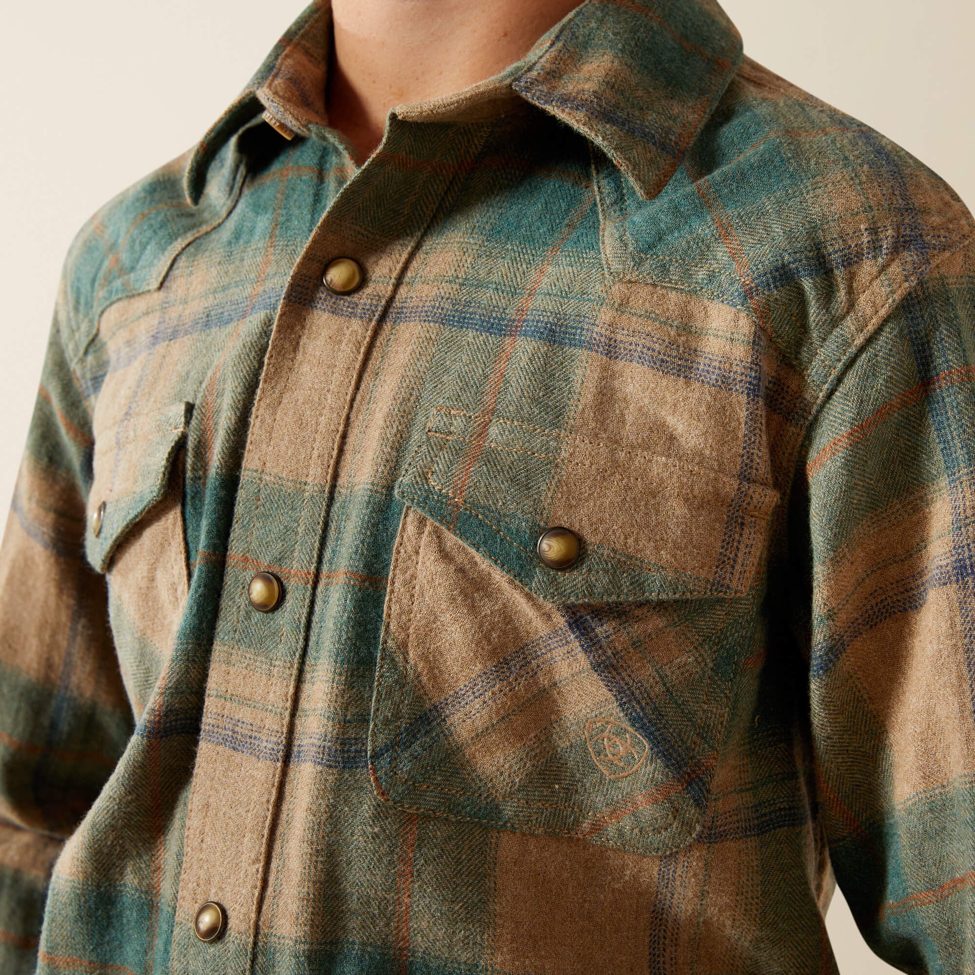Huxlee Retro Classic Fit Shirt-Ariat